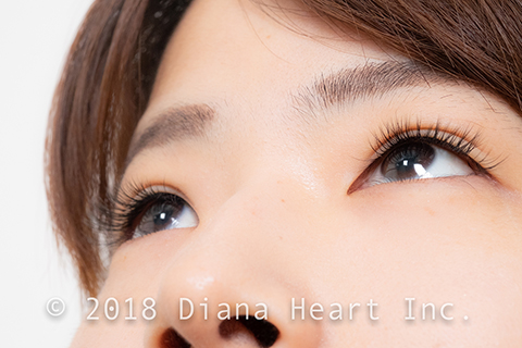 セクシーデザイン左目開け