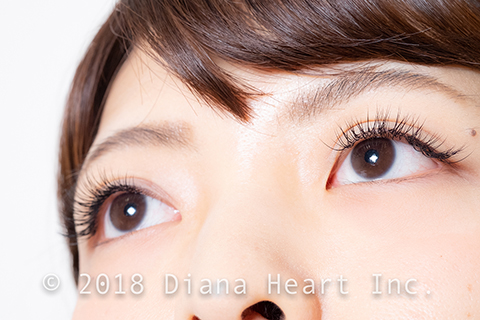 セクシーデザイン左目開け