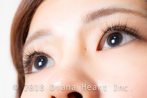 セクシーデザイン左目開け